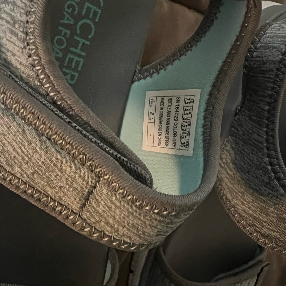 Skechers Gray Sandals for Women - Picture 3 of 6